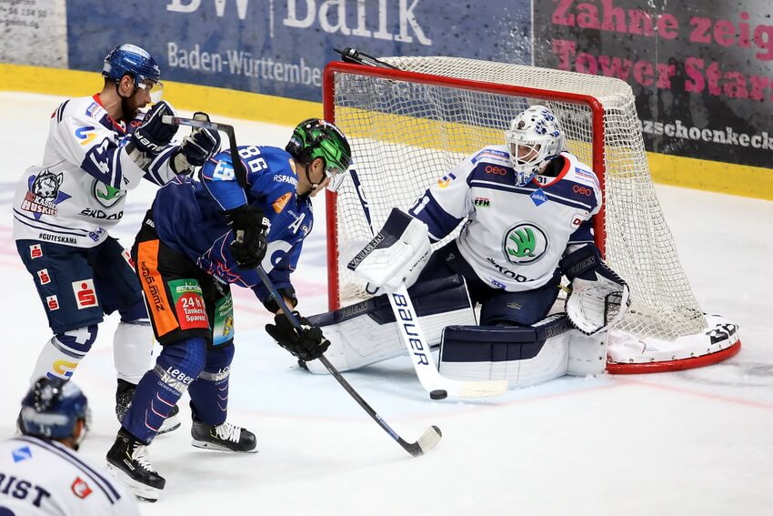 TowerstarsKassel11Okt15 Am Freitag sind die Towerstars zu Gast beim Tabellenführer Kassel Huskies. Das Hinspiel gewannen sie mit 5:2. Bild: Kim Enderle