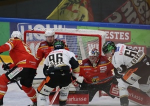 Innerhalb von fünf Tagen treffen die Towerstars zweimal auf den ESV Kaufbeuren. Bild: F.Enderle