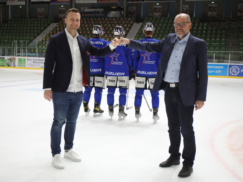 TWS-Geschäftsführer Dr. Andreas Thiel-Böhm (rechts) mit Raphael Kapzan, Kaufmännischer Geschäftsführer der Towerstars. Bild: F.Enderle