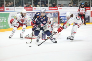 86 Josh MacDonald (Ravensburg Towerstars) 17 Mathieu Lemay, 44 Taylor Doherty (Eispiraten Crimmitschau)