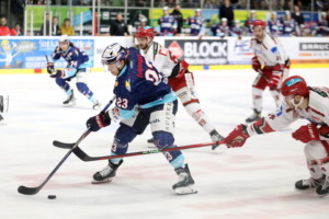 23 Oliver Granz (Ravensburg Towerstars) 89 Lukas Mühlbauer (EV Landshut)