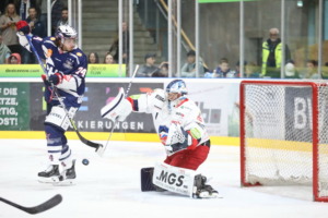 74 Louis Latta (Ravensburg Towerstars) (Selber Woelfe)