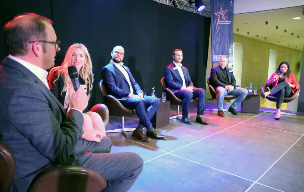 Towertars Sponsorenevent 2023 Im Rahmenprogramm stand auch eine interessante Podiumsdiskussion. Bild: F.Enderle