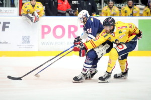 89 Lukas Mühlbauer (Ravensburg Towerstars) 55 Mick Hochreither (EHC Freiburg)