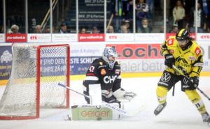 43 Ilya Sharipov (Ravensburg Towerstars) 11 Jonathan Matsumoto   (Krefeld Pinguine)