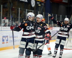 (Ravensburg Towerstars) (ES V Kaufbeuren)
