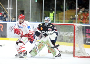 43 Ilya Sahriov (Ravensburg Towerstars) 41 Jakob Mayenschein (EV Landshut)