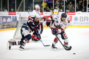 74 Louis Latta (Ravensburg Towerstars) 7 Sameli Ventelä ( EHC Freiburg)
