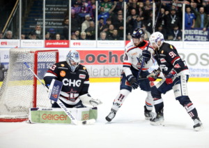 (Ravensburg Towerstars) (Kassel Huskies)
