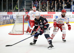 14 Nick Latta (Ravensburg Towerstars) (EV Landshut)