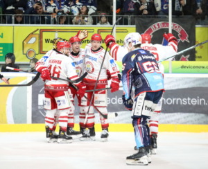 (Ravensburg Towerstars) (EV Landshut)