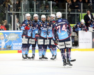 (Ravensburg Towerstars) (EV Landshut)