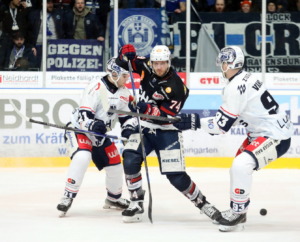 (Ravensburg Towerstars) (Blue Devils Weiden)