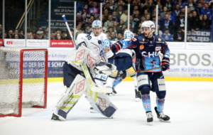 (Ravensburg Towerstars) (Dresdner Eisloewent)