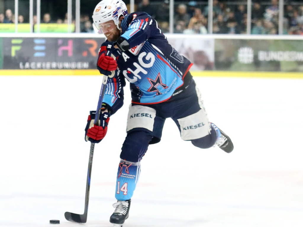21032025_RavensburgTowerstarsgegenEVLandshut Nick Latta wird auchin der kommenden Saison eine prägende Rolle in der Towerstars Offensive spielen. Bild: Kim Enderle