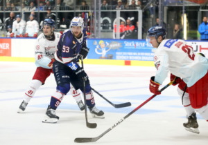 93 Simon Sezemsky (Ravensburg Towerstars) 41 Colin Smith (Duesseldorfer AG)