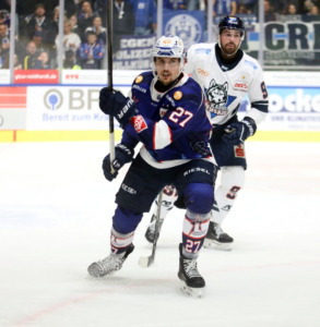 27 Thomas Reichel (Ravensburg Towerstars) (Kassel Huskies)