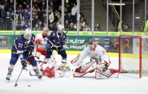 (Ravensburg Towerstars) (EC Bad Nauheum)