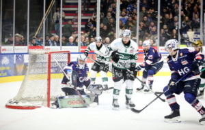 (Ravensburg Towerstars) (Bietigheim Steelers)