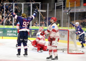 (Ravensburg Towerstars) (EV Landshut)