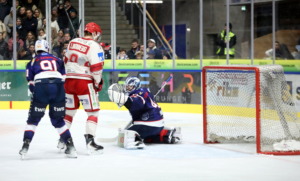 (Ravensburg Towerstars) (EV Landshut)