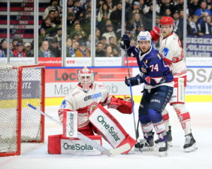 (Ravensburg Towerstars) (EV Landshut)