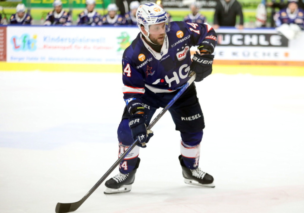 Nick Latta bleibt den Towerstars treu. Bild: Kim Enderle